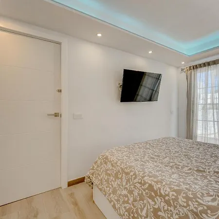 New Bungalow With Private Pool 公寓 卡亚俄萨尔瓦赫