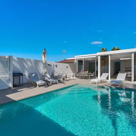 New Bungalow With Private Pool Apartment *